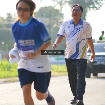 Runner Photo 3476169
