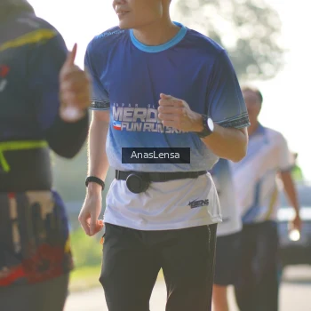 Runner Photo 3476171