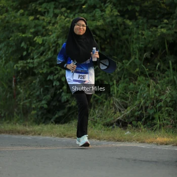 Runner Photo 3476183