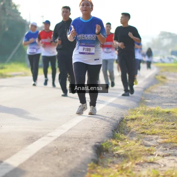 Runner Photo 3476215