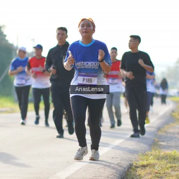 Runner Photo 3476217