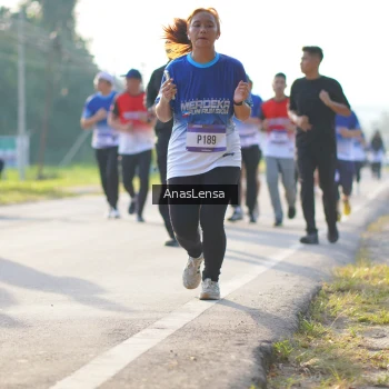 Runner Photo 3476221