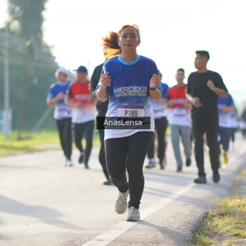 Runner Photo 3476226