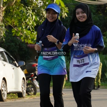 Runner Photo 3476230