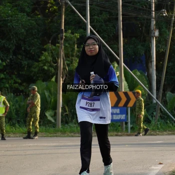 Runner Photo 3476240