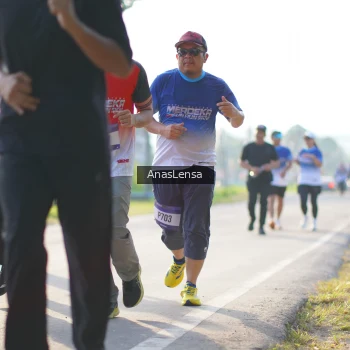Runner Photo 3476291