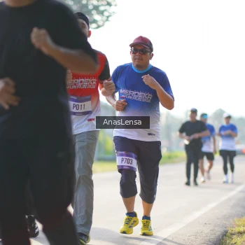 Runner Photo 3476293