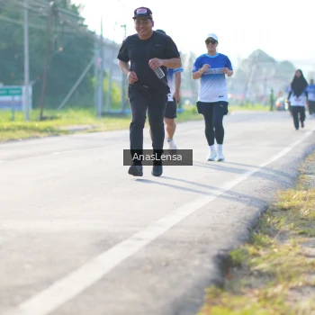 Runner Photo 3476308