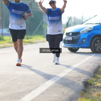 Runner Photo 3476353