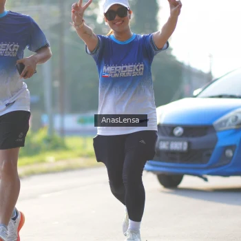 Runner Photo 3476384