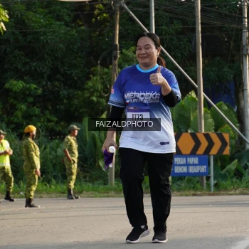 Runner Photo 3476387
