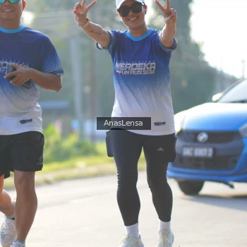 Runner Photo 3476391
