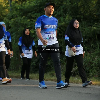 Runner Photo 3476395