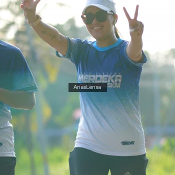 Runner Photo 3476413