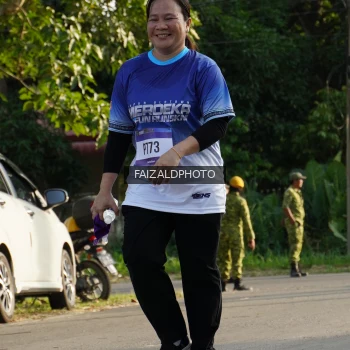 Runner Photo 3476425
