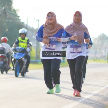 Runner Photo 3476491
