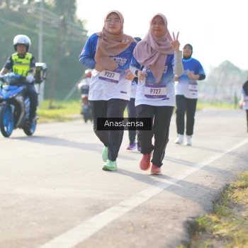 Runner Photo 3476519