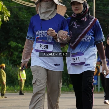 Runner Photo 3476563