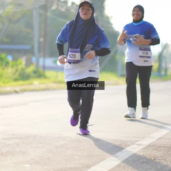 Runner Photo 3476581