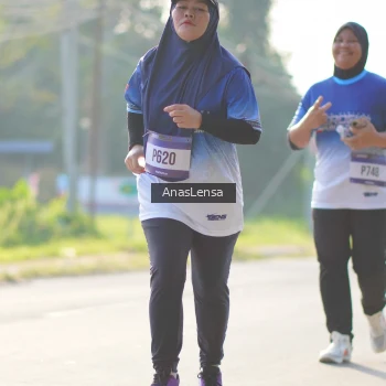 Runner Photo 3476594