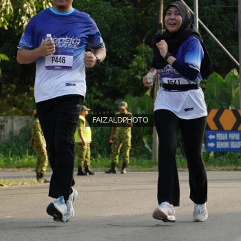 Runner Photo 3476614