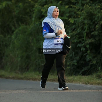 Runner Photo 3476648