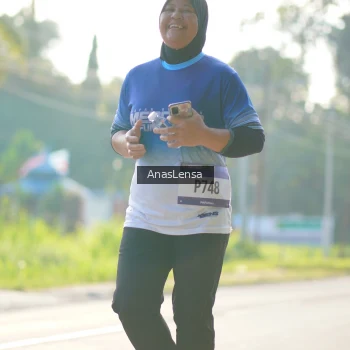 Runner Photo 3476656