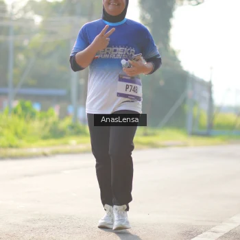 Runner Photo 3476659
