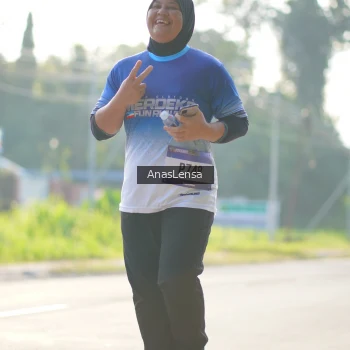 Runner Photo 3476663