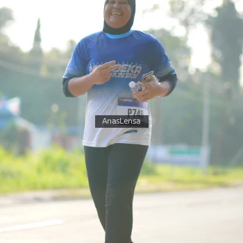 Runner Photo 3476665