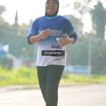 Runner Photo 3476668