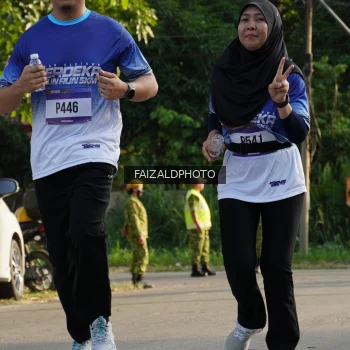 Runner Photo 3476670