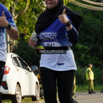 Runner Photo 3476686