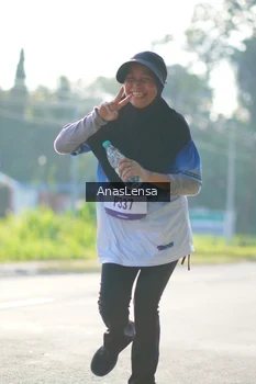 Runner Photo 3476711