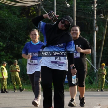 Runner Photo 3476719