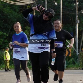 Runner Photo 3476735
