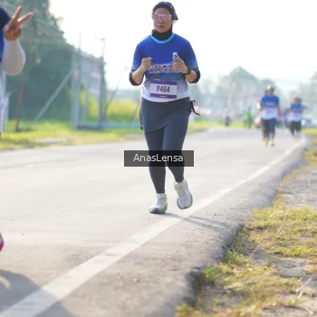 Runner Photo 3476738