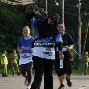 Runner Photo 3476750