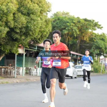Runner Photo 3476777