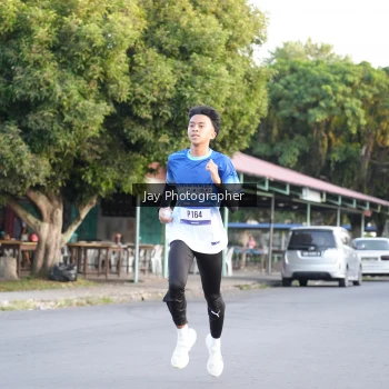 Runner Photo 3476783