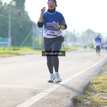 Runner Photo 3476784