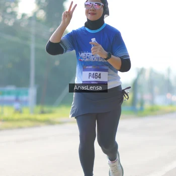 Runner Photo 3476787