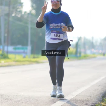 Runner Photo 3476795
