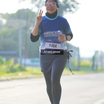Runner Photo 3476800