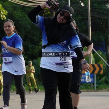Runner Photo 3476805