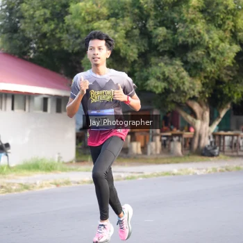Runner Photo 3476813