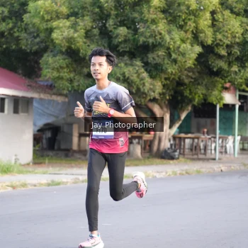 Runner Photo 3476818