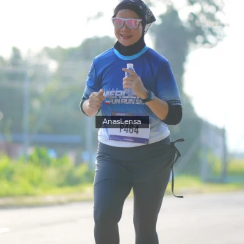 Runner Photo 3476820