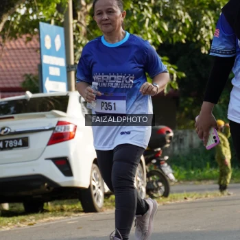 Runner Photo 3476834