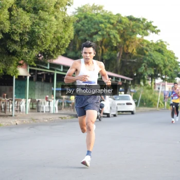 Runner Photo 3476835